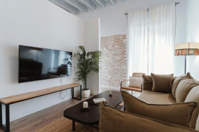 O&L Puñonrostro Bright Minimalist Central Home